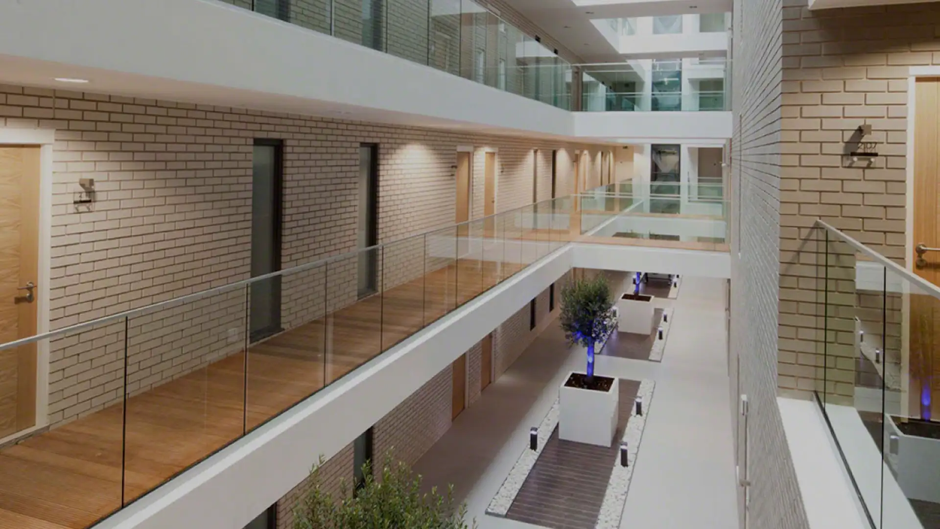 Guarda Corpo Clean View foto 20